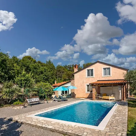 Tiny House With Private Pool - Happy Apartman Kostrena