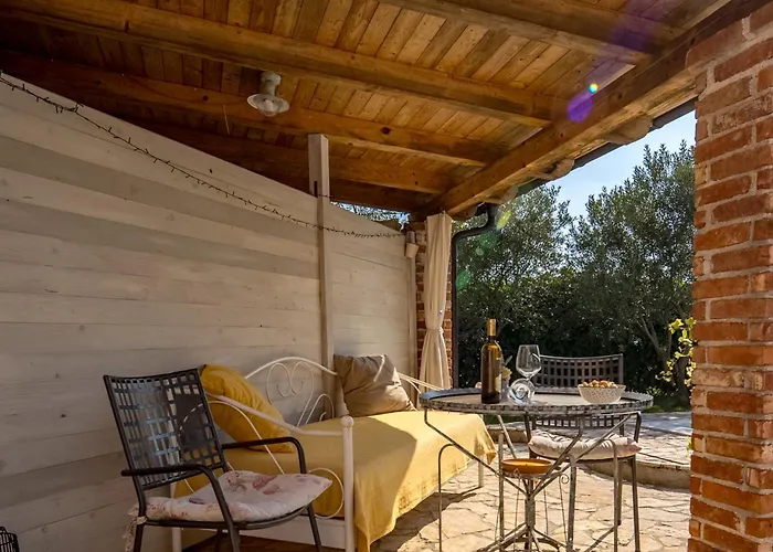 Tiny House With Private Pool - Happy *